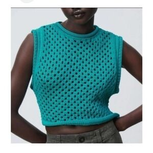 Zara knit crop sweater new with tags
